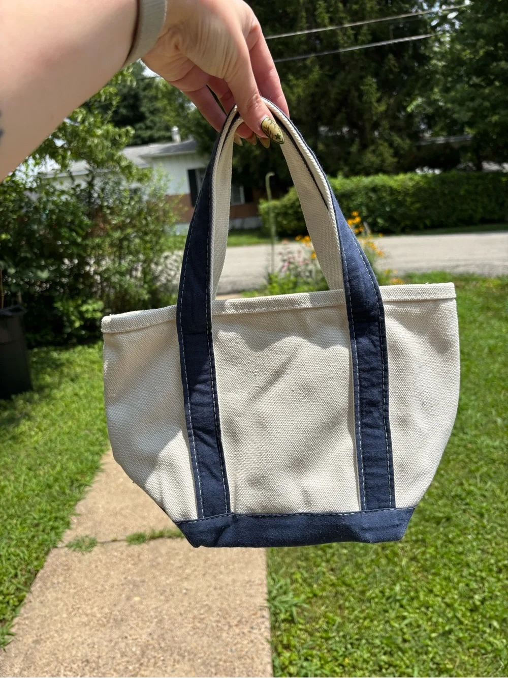 Mini Stonewall Kitchen Small Canvas Tote in Cream and Navy